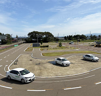 広大なコースで快適に教習！