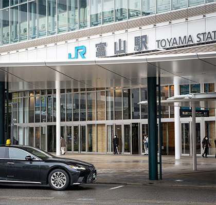 富山駅周辺には観光スポットがいっぱい