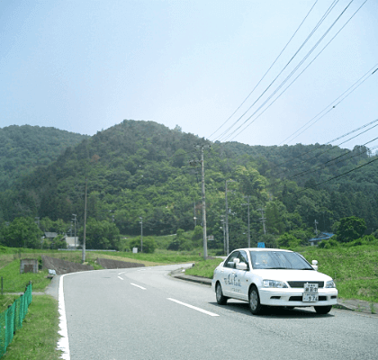ツインルームも圧迫感ない空間になってます